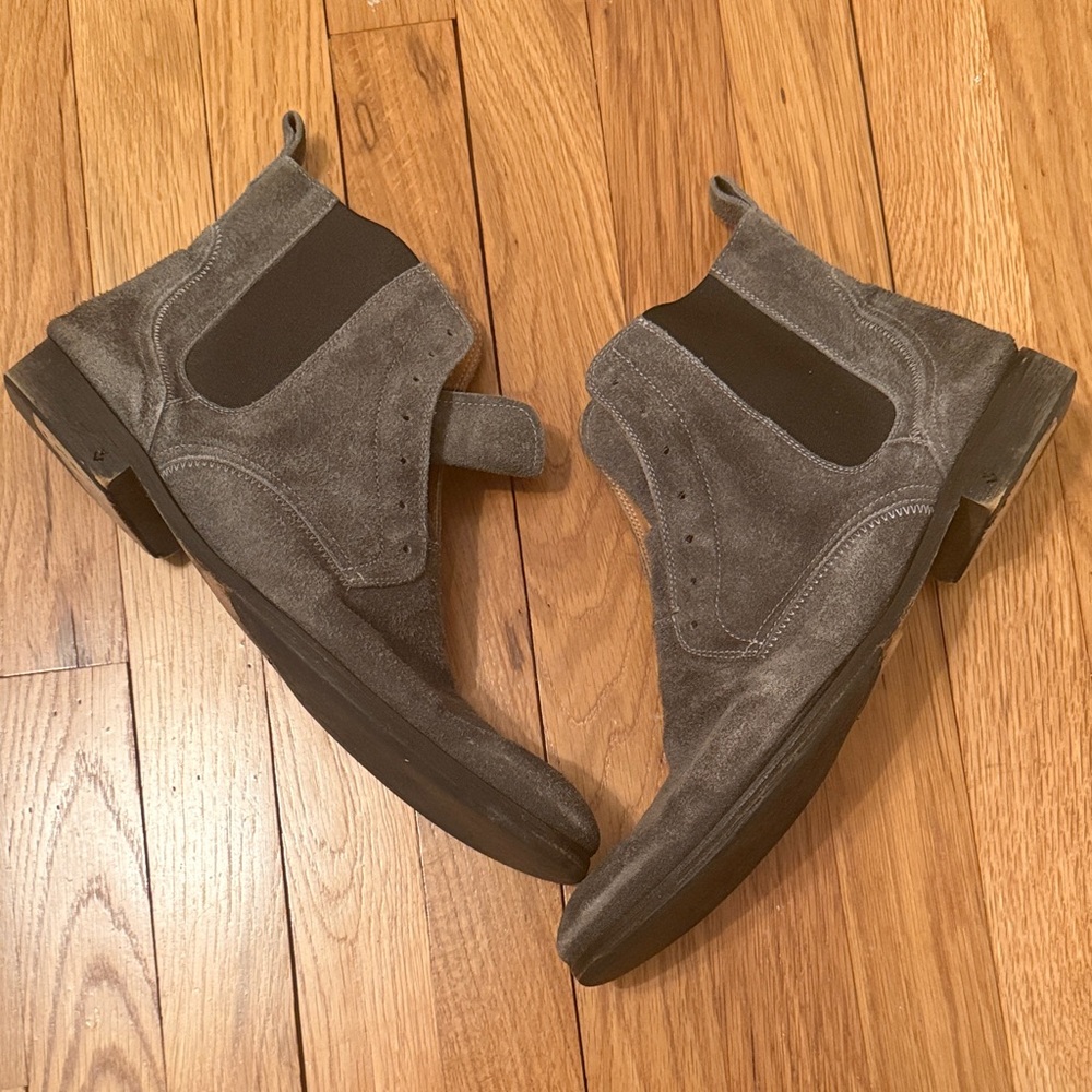 John Varvatos Mens Gray Suede Chelsea Boots
